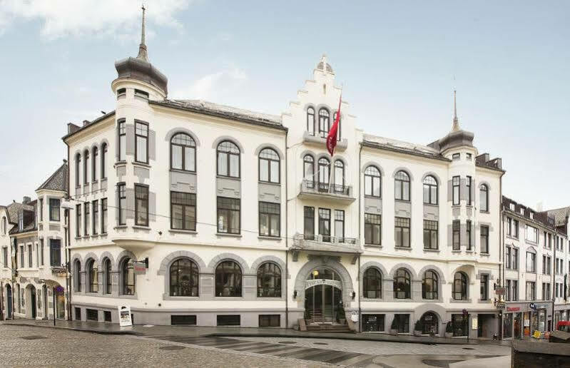 1904 Hotel